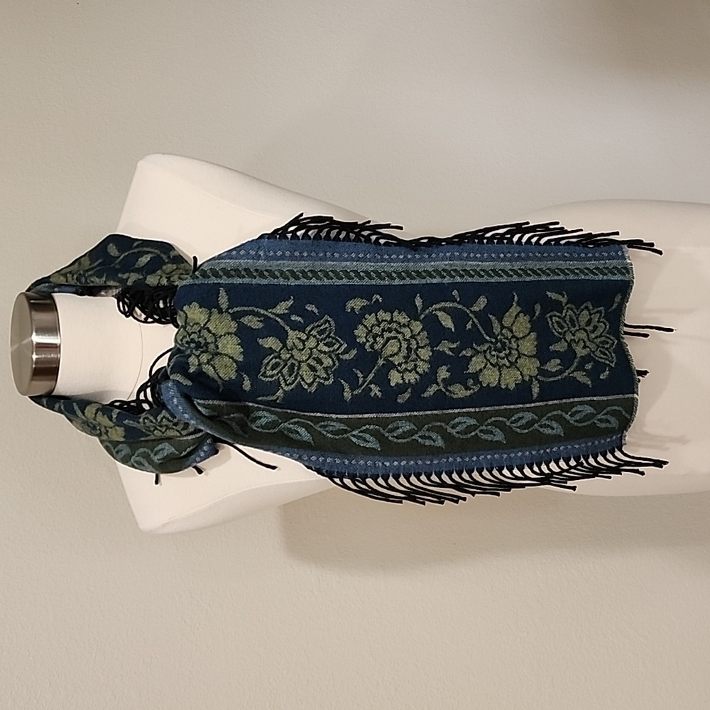 V. Fraas Cashmink Scarf Floral Fringed Soft Made in Germany Navy Green Acrylic
